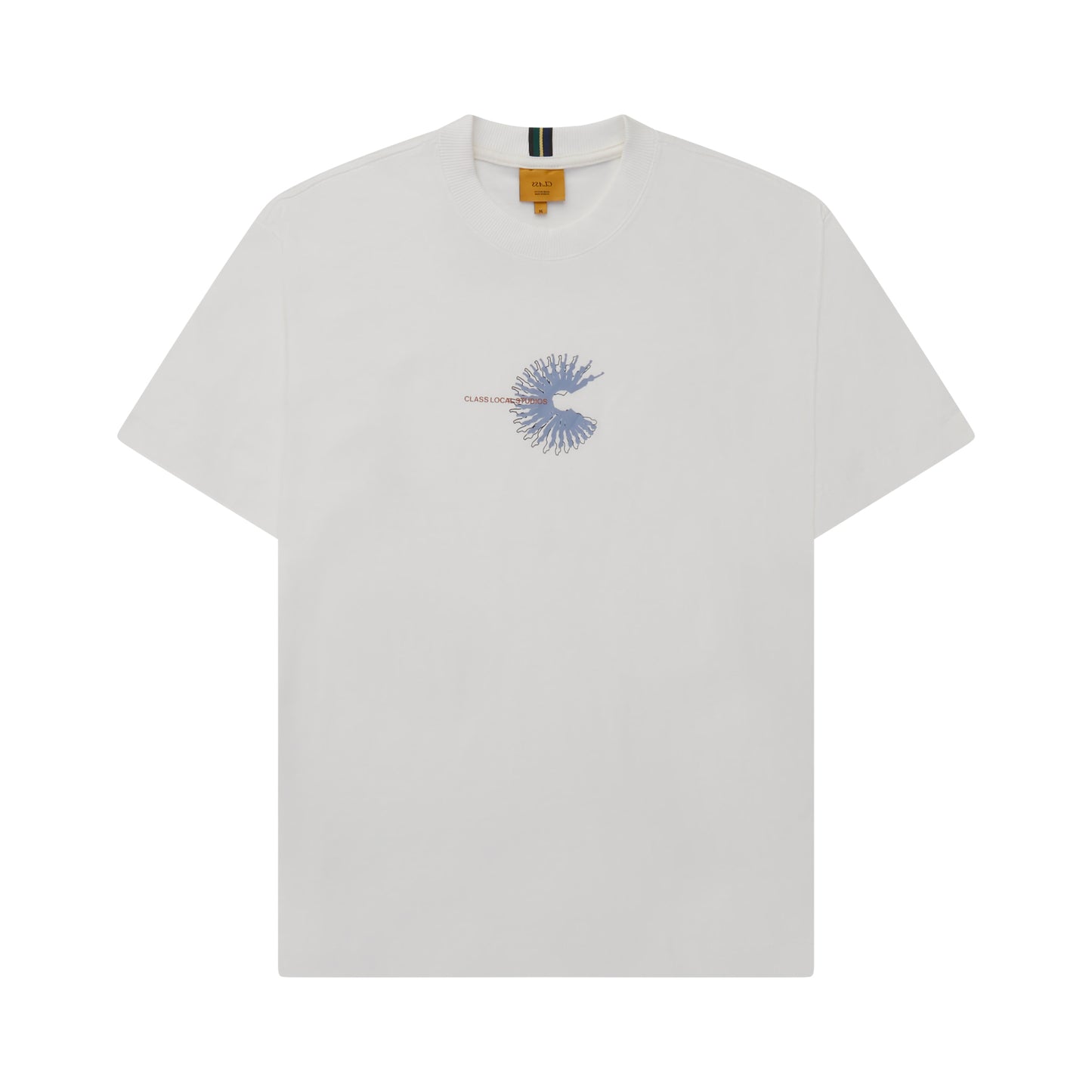 Camiseta branca com estampa azul circular no peito