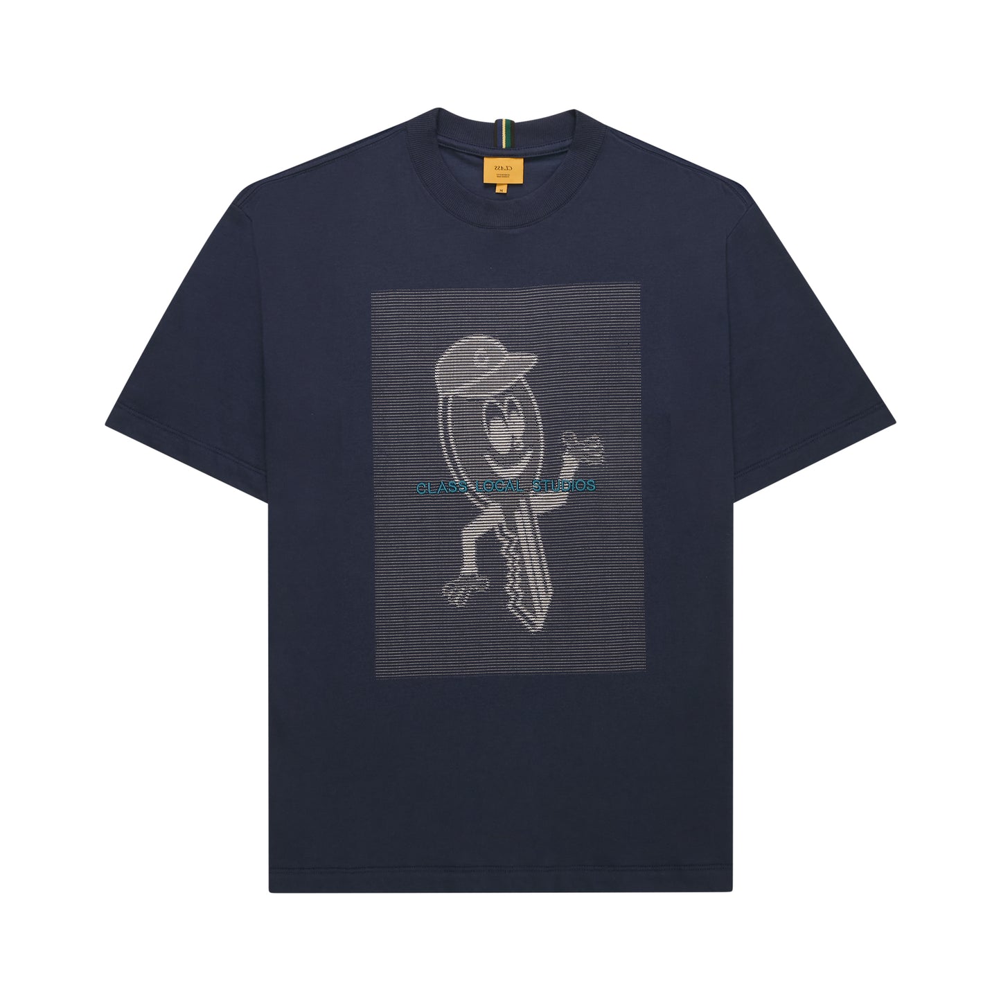 Camiseta azul-marinho com estampa quadrada de personagem em cinza e verde