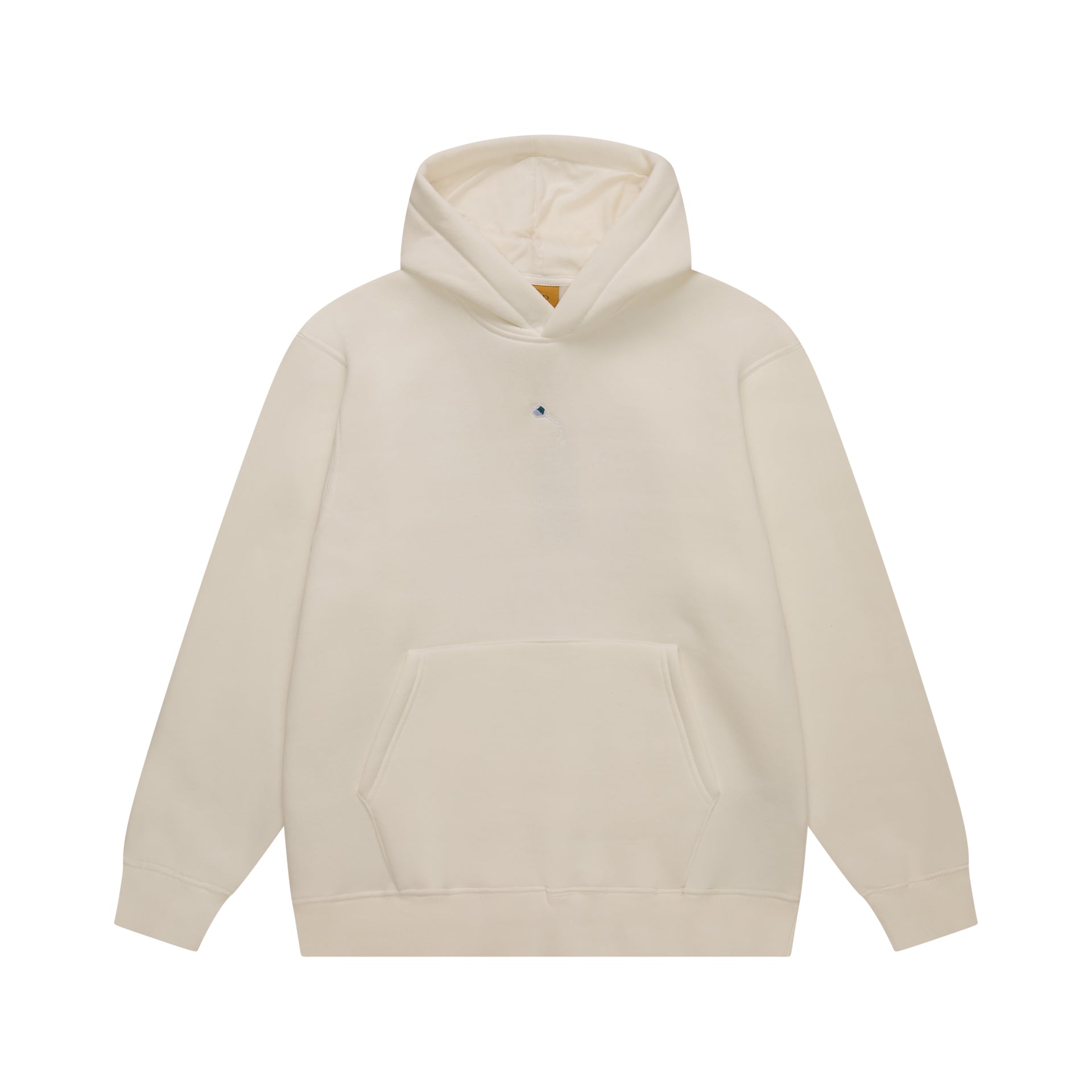 Moletom com capuz off-white, bolso canguru e pequeno logo azul no peito, vista frontal.