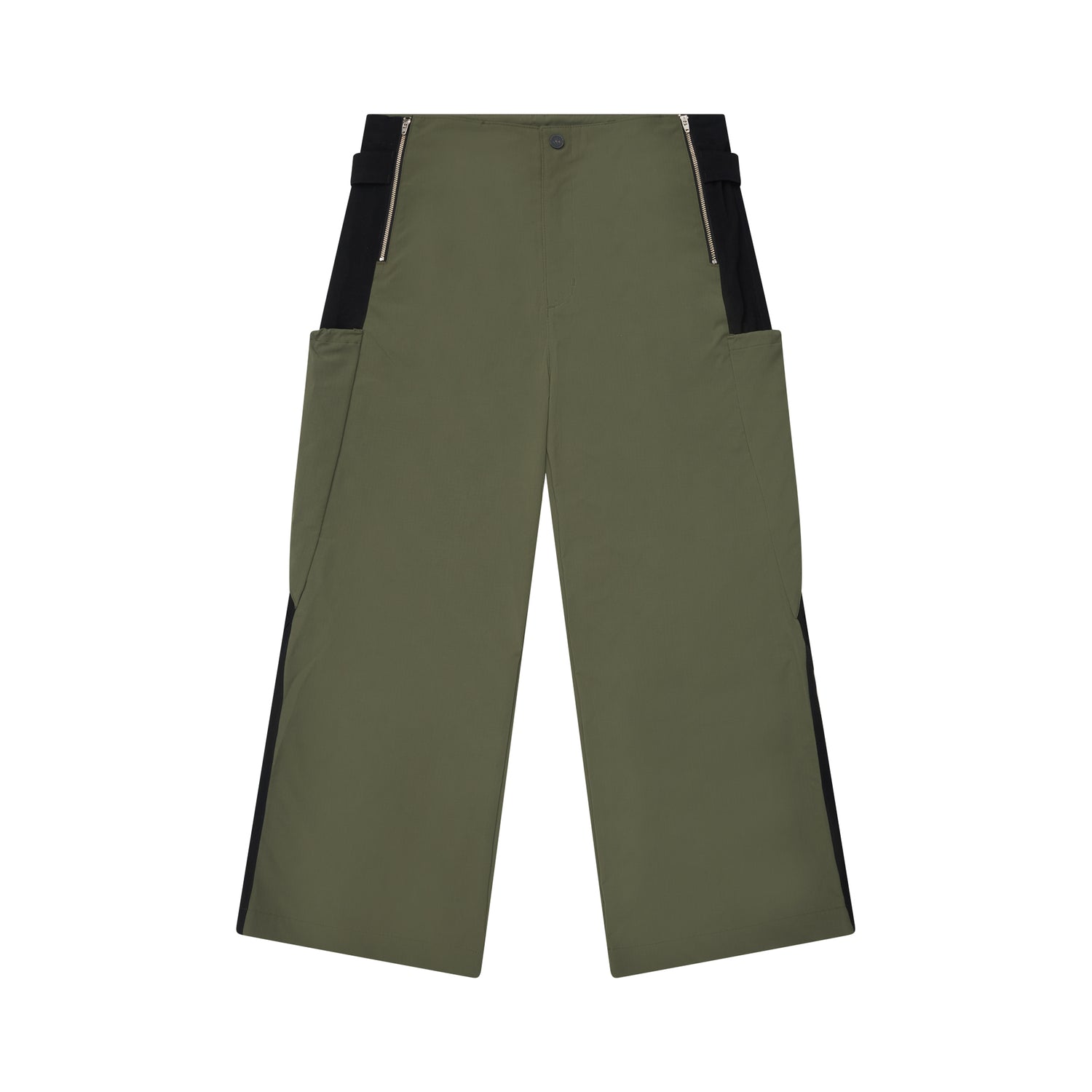 Calça cargo verde-oliva e preta, bolsos frontais e faixa lateral com botões