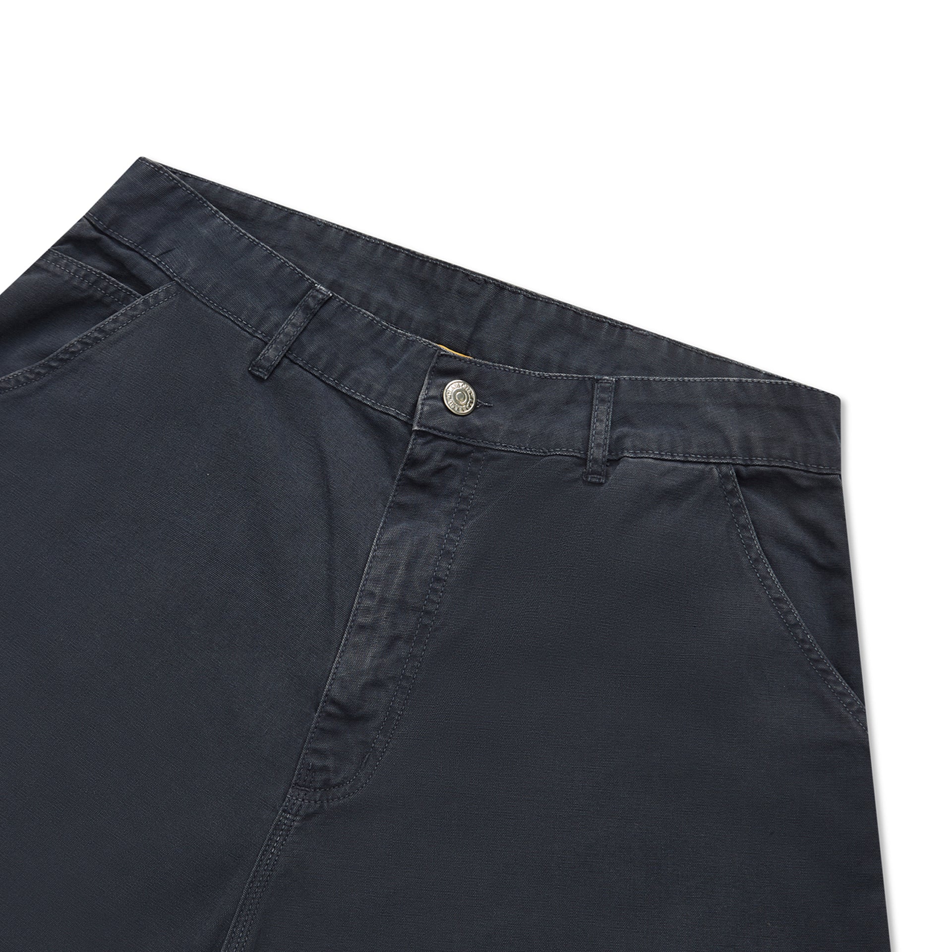 Calça cargo azul escuro com cós, bolso frontal e botão metálico