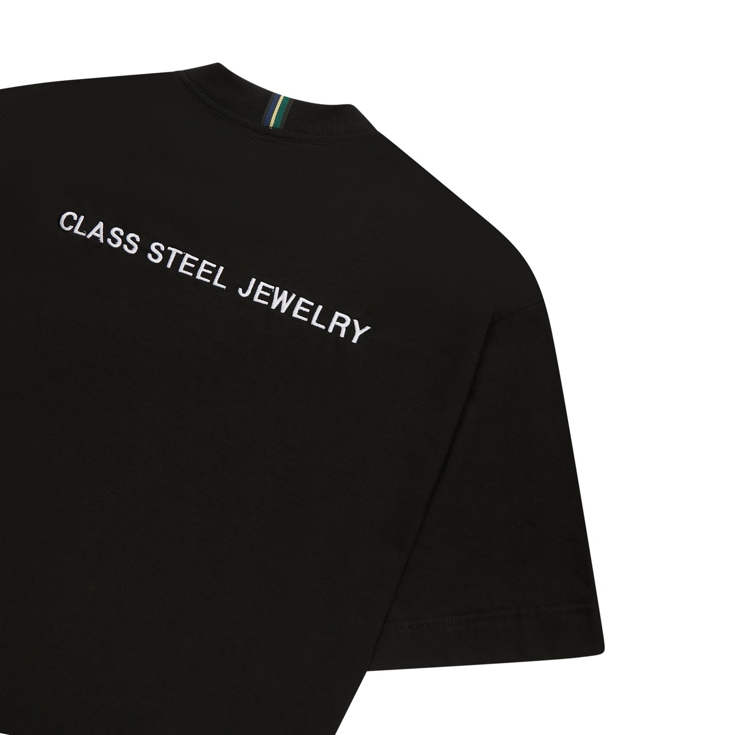 Camiseta preta com estampa traseira “CLASS STEEL JEWELRY” em branco.