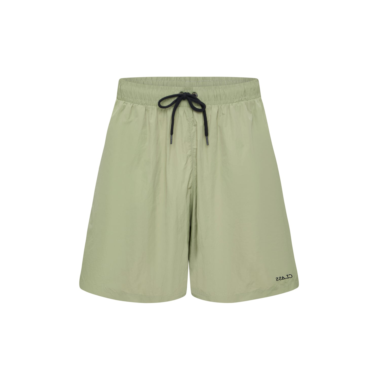 Shorts verde claro com cordão preto no cós e barra reta