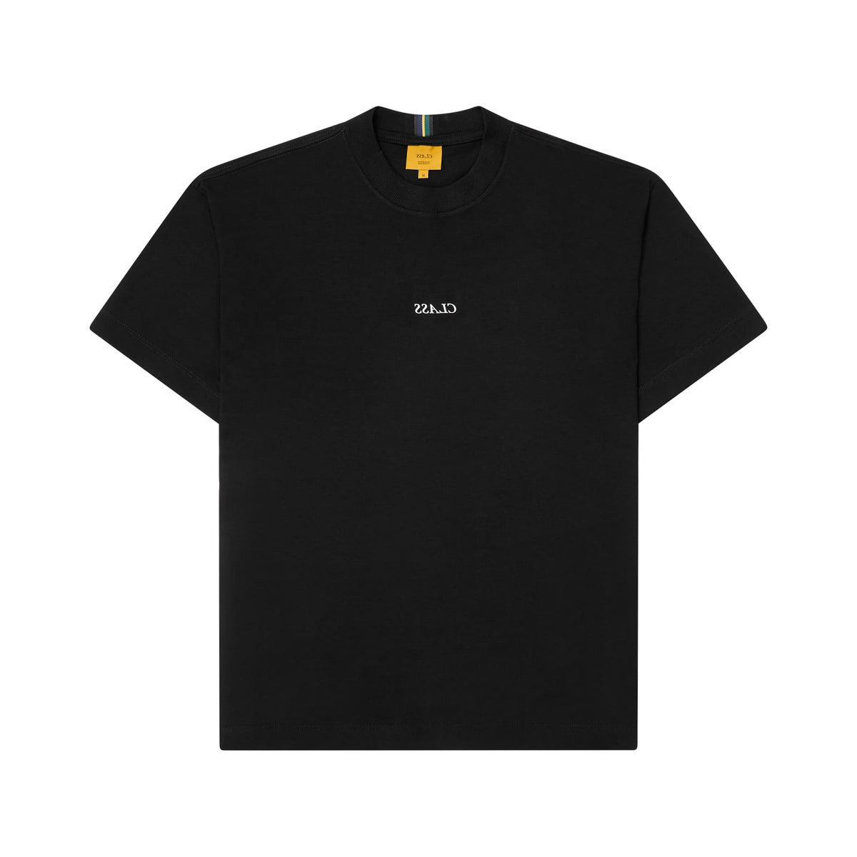 Camiseta premium preta de manga curta com logo discreto na parte frontal