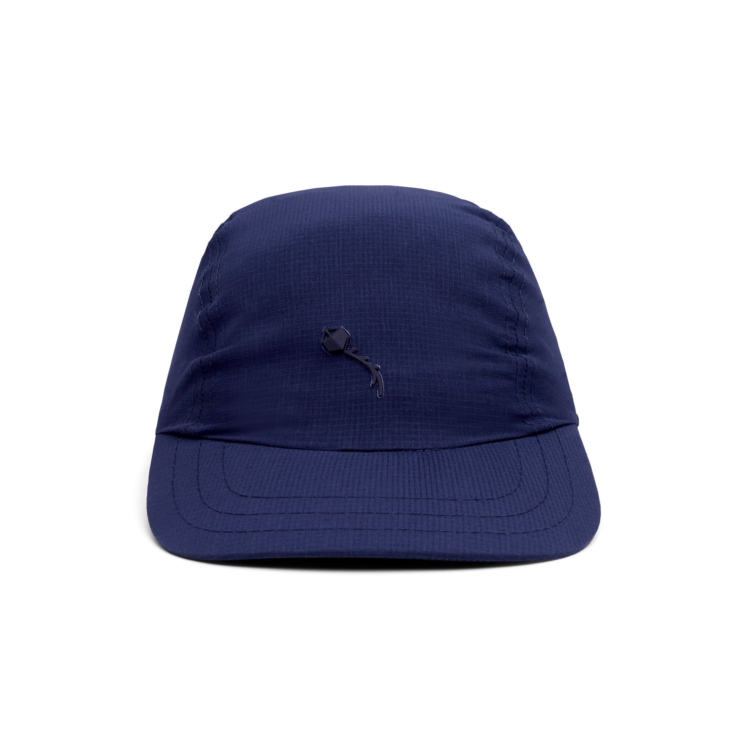 Boné de 3 painéis azul-marinho com aba e bordado frontal discreto