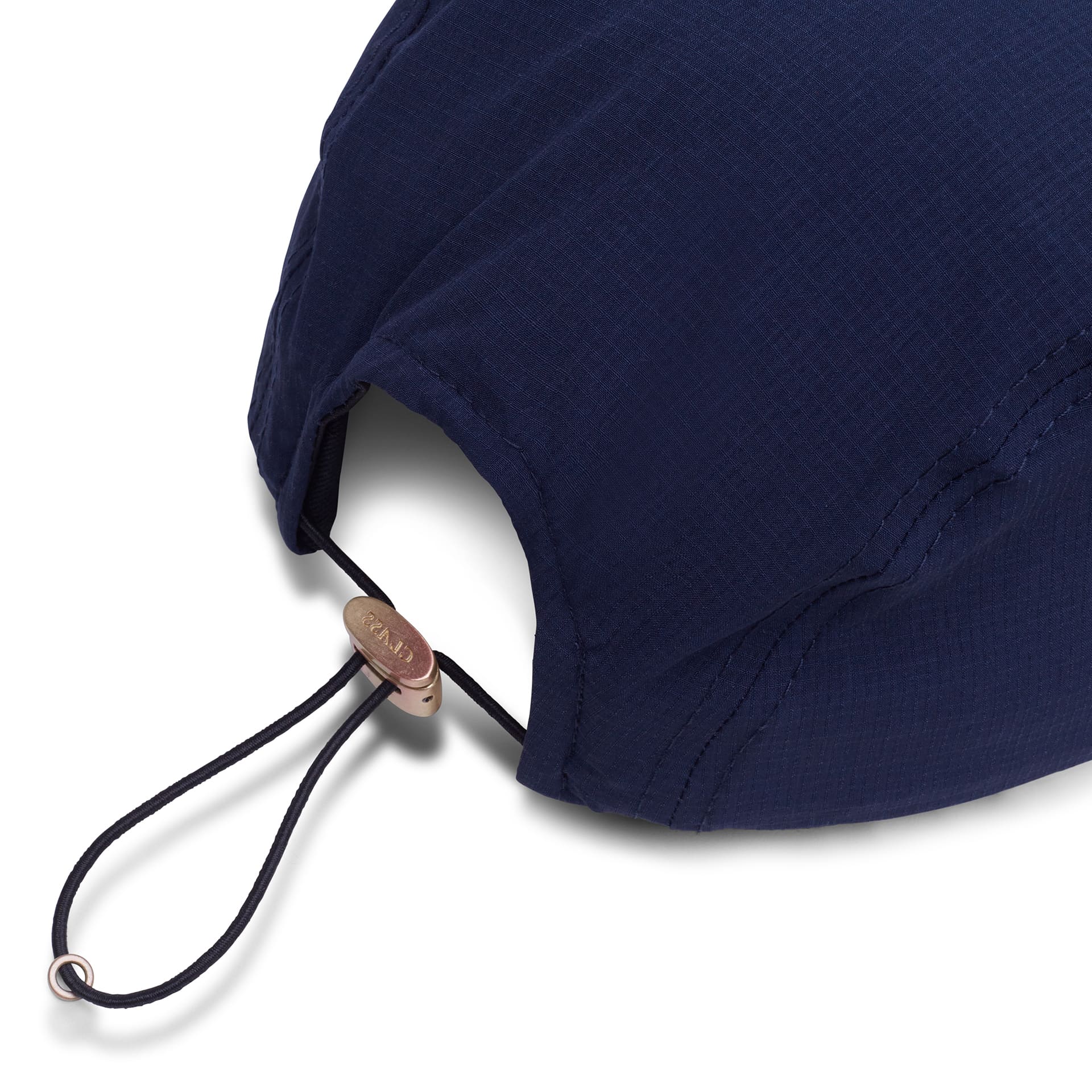 Boné de 3 painéis azul-marinho com cordão ajustável e ponteira