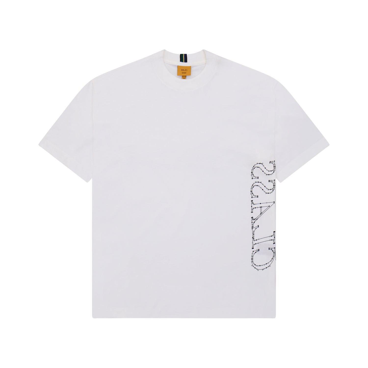 Camiseta off-white com gola redonda e estampa vertical no lado esquerdo