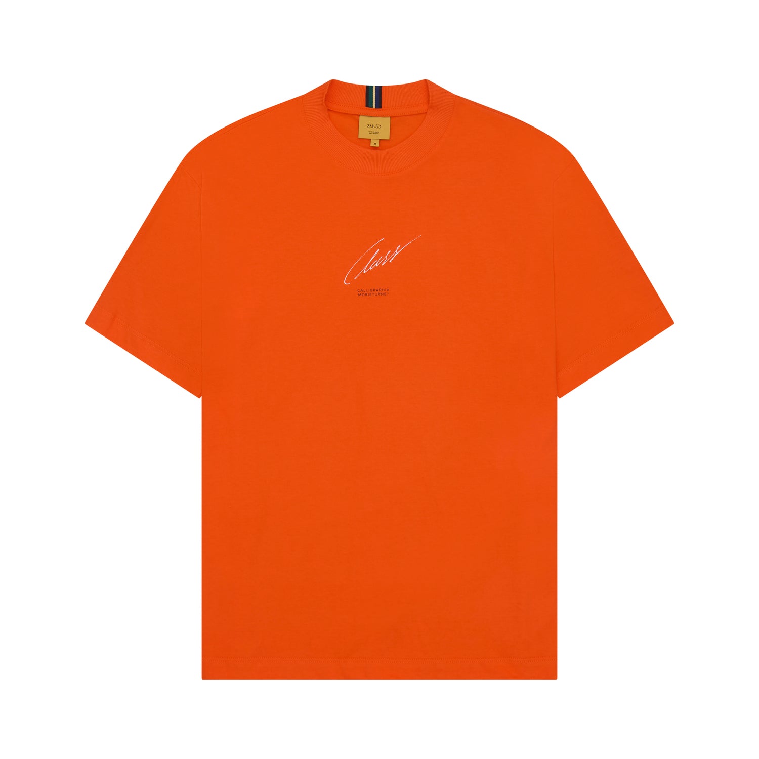 Camiseta laranja com gola careca e estampa assinada no peito