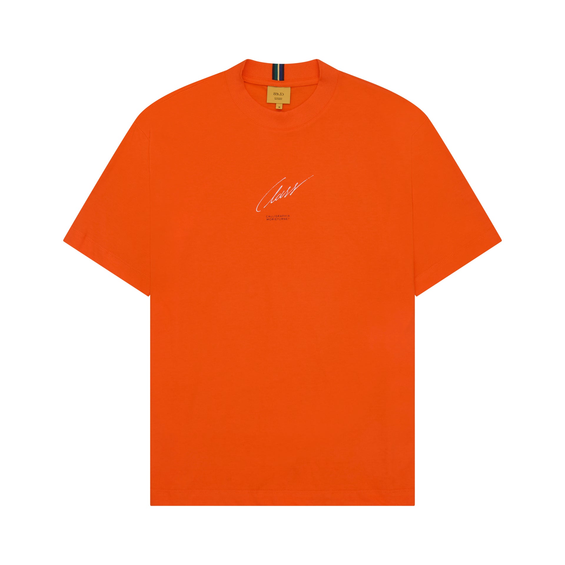 Camiseta laranja com gola careca e estampa assinada no peito