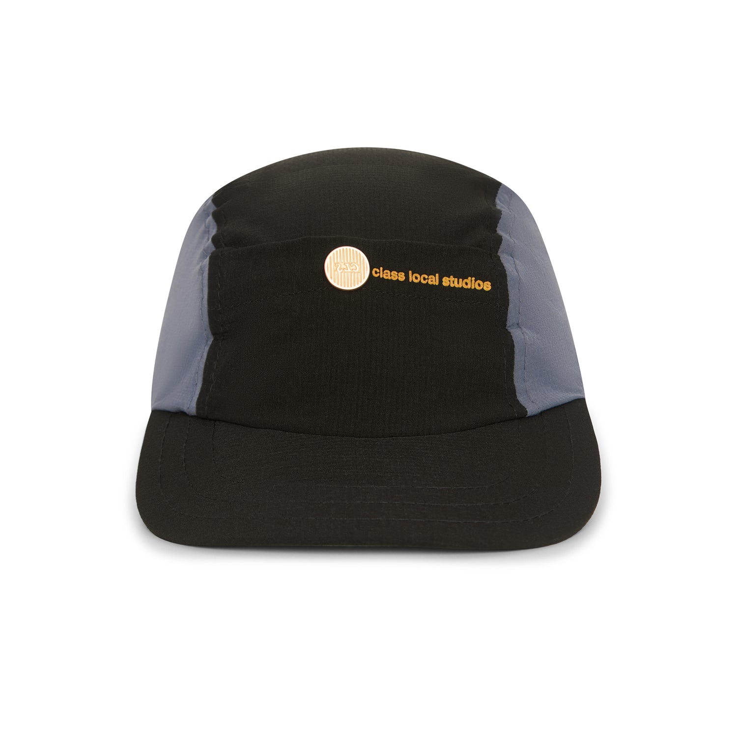Boné esportivo de 3 painéis preto com laterais cinza-azul e patch dourado